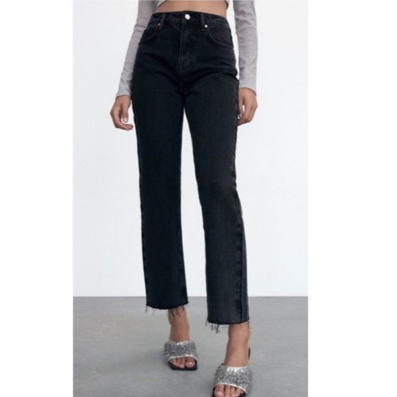 Zara High Rise Straight Raw Hem Ankle Jeans | Size 6 Faded Black Cotton - Picture 1 of 12